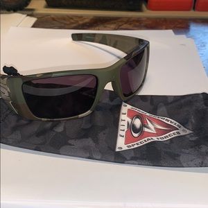 NWOT SI Fuel Cell Multicam® w\Gray lens #OO9096-76
